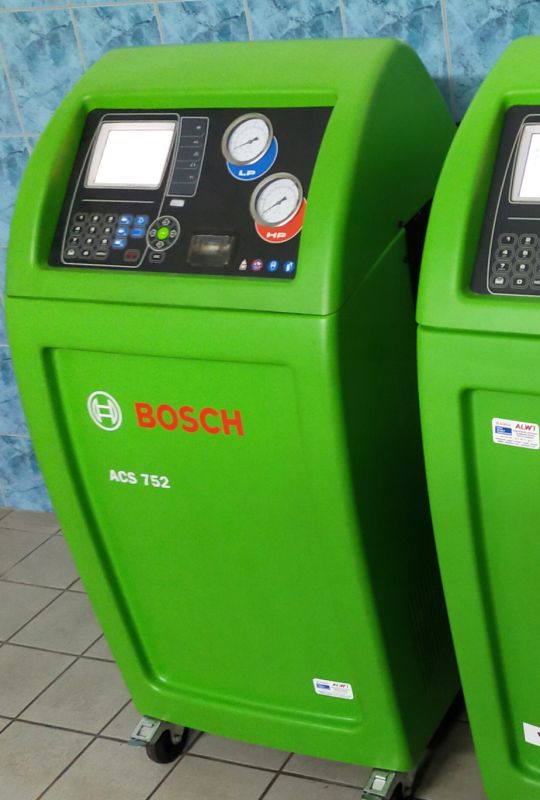 Станция для заправки автокондиционеров Bosch ACS 752, автоматическая, 170 л/мин