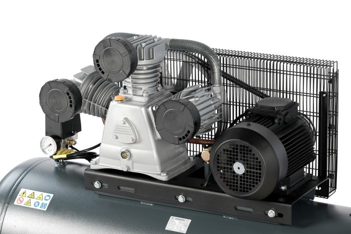 Поршневой компрессор NORDBERG NCP300/950, ременной привод, масляный, 950 л/мин, 380В