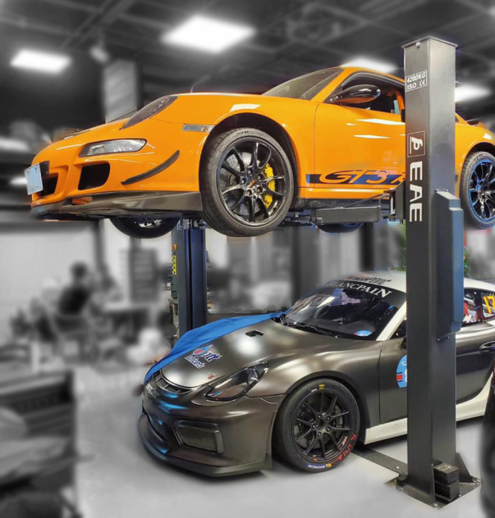 Подъемник двухстоечный автомобильный 4,2 тонны Everlift EE-62B.42T.E, электрогидравлический, 220/380 В