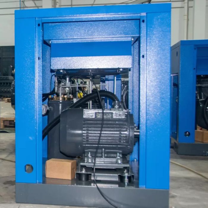 Винтовой компрессор KraftMachine КМ7.5-10пВ, прямой привод, 10 бар, IP55, 1200л/мин