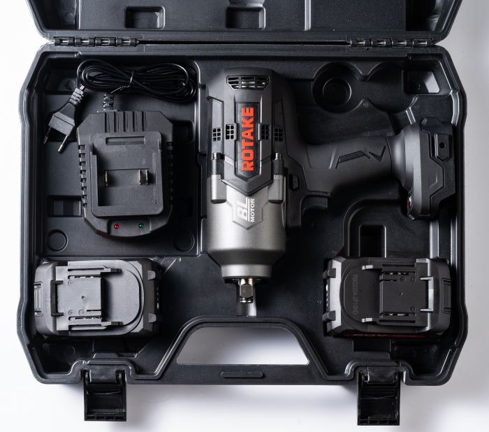 Гайковерт аккумуляторный ударный Rotake RC8804, 1/2", 1700 Нм, в кейсе