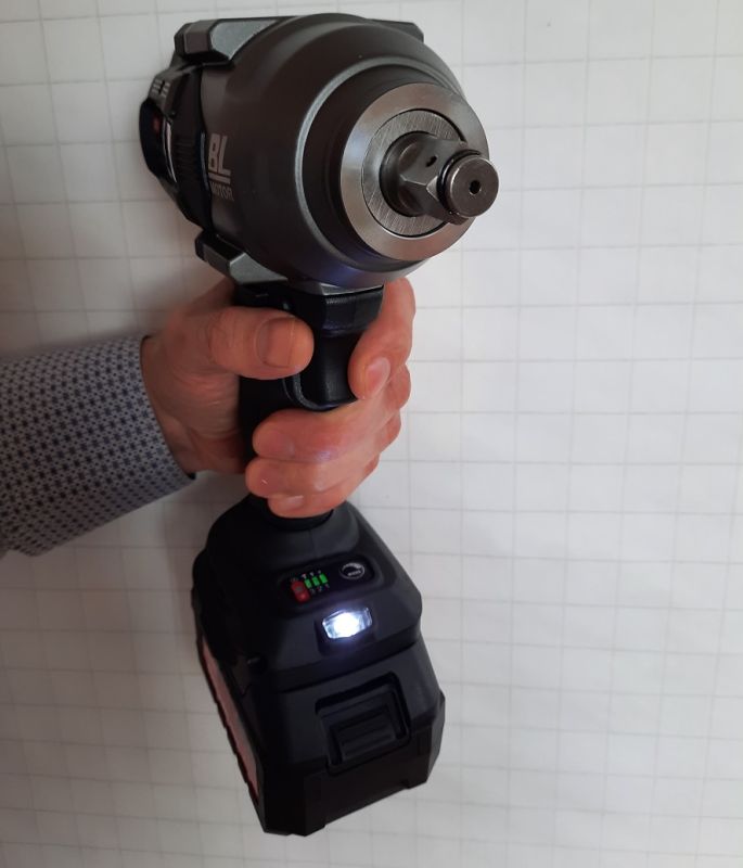 Гайковерт аккумуляторный ударный Rotake RC8803, 1/2", 1080 Нм, в кейсе