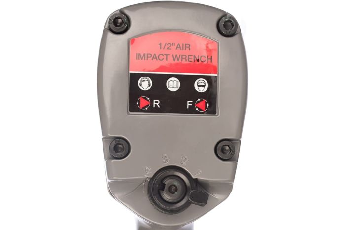 Пневмогайковерт ударный FUBAG IW720, 1/2", легковой, 720 Нм