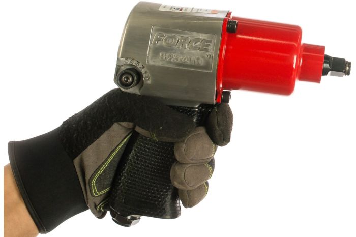 Пневмогайковерт ударный FORCE 825410, 1/2", легковой, 770 Нм