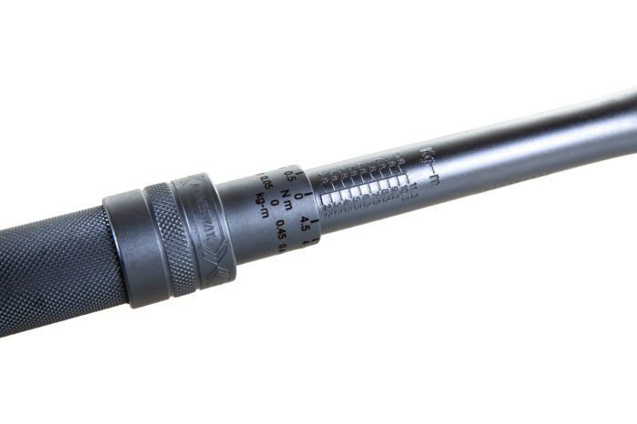 Динамометрический ключ Jonnesway T04080, предельный, 20-110 Нм, 3/8"