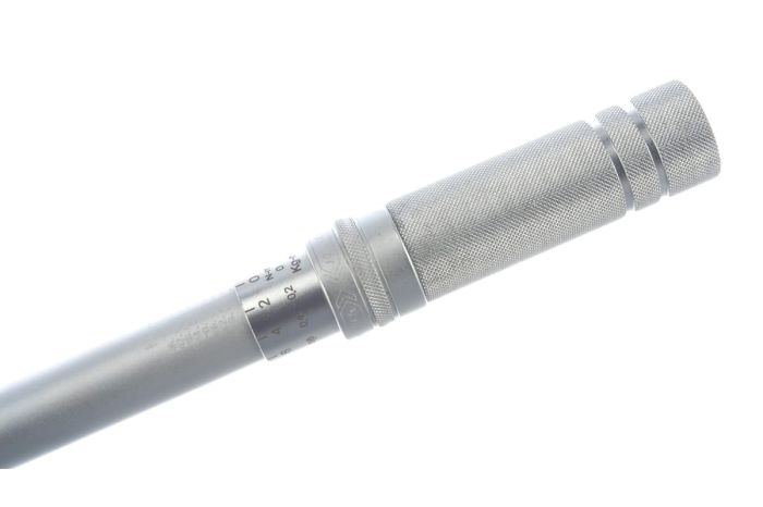 Динамометрический ключ Jonnesway T04250, предельный, 50-350 Нм, 1/2"
