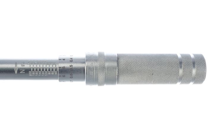 Динамометрический ключ Jonnesway T04150, предельный, 40-210 Нм, 1/2"
