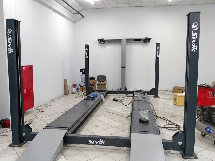 Подъемник четырехстоечный 6,5 тонн Sivik ПГА-6500/4_blue, электрогидравлический, для сход-развала, 380В