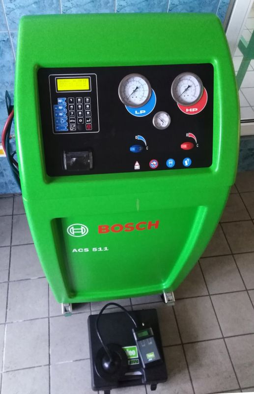 Станция для заправки автокондиционеров Bosch ACS 511, автоматическая, 70 л/мин