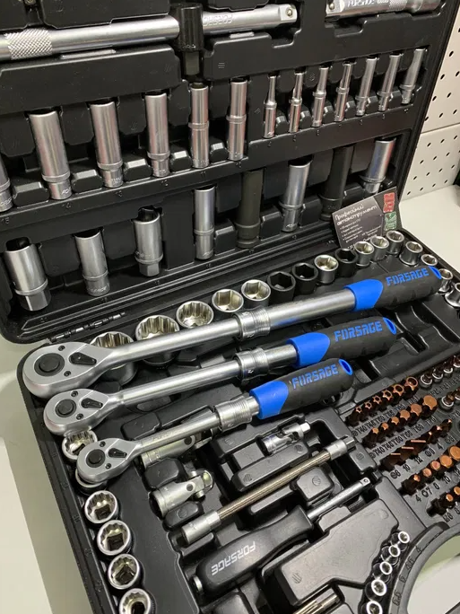 Набор инструментов в кейсе Forsage F-41501-5 PREMIUM, 156 предметов, с трещоткой, 1/2", 1/4", 3/8"