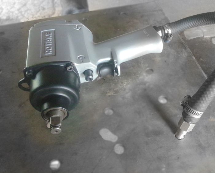 Пневмогайковерт ударный Rotake RT-5270, 1/2", композитный, легковой, 720 Нм