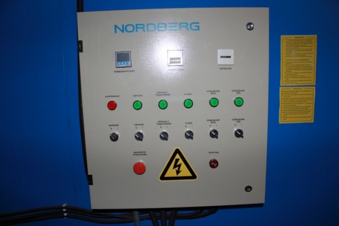 Окрасочно-сушильная камера NORDBERG MEDIO с дизельной горелкой RIELLO