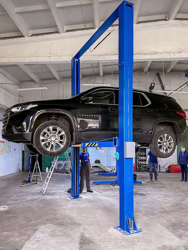 Подъемник двухстоечный автомобильный 5 тонн Sivik ПГА 5000/1_grey, электрогидравлический, 380В
