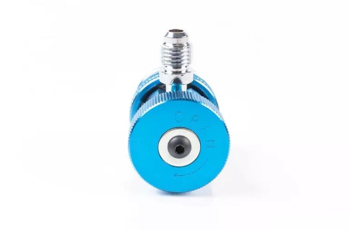 Адаптер красный 1/4" Licota ATL-9007, для двухвентильного манометрического коллектора