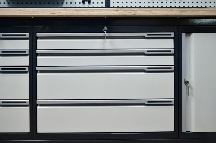 Рабочее место Верстакофф MCN 1252.S66-2FR, 2 тумбы, 6 ящиков, с экраном