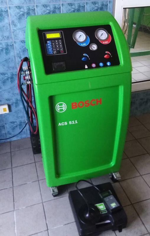 Станция для заправки автокондиционеров Bosch ACS 511, автоматическая, 70 л/мин
