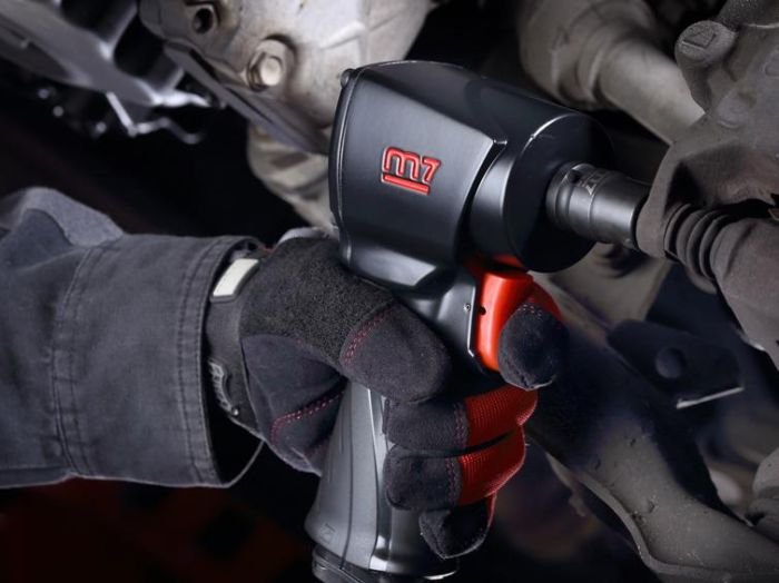 Пневмогайковерт ударный Mighty Seven NC-4650, 1/2", легковой, мини, 949 Нм