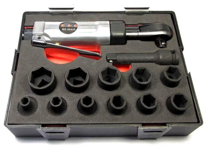 Пневмотрещoтка угловая Force F-K2139-2, 1/4", 40 Нм, с набором головок