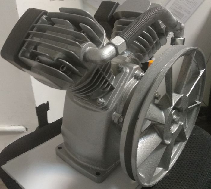 Компрессорная головка Remeza LB 30-2 (LB30-4) aircast, ременной привод, 2.2 кВт, 420 л/мин