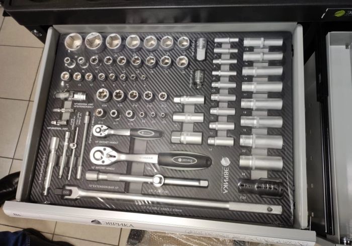 Тележка инструментальная ЭВРИКА ER-55300, закрытая, 7 ящиков, с инструментом 274пр.