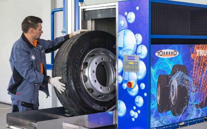 Мойка колес Техновектор ТОРНАДО TRUCK H, с нагревом воды, для грузовых автомобилей