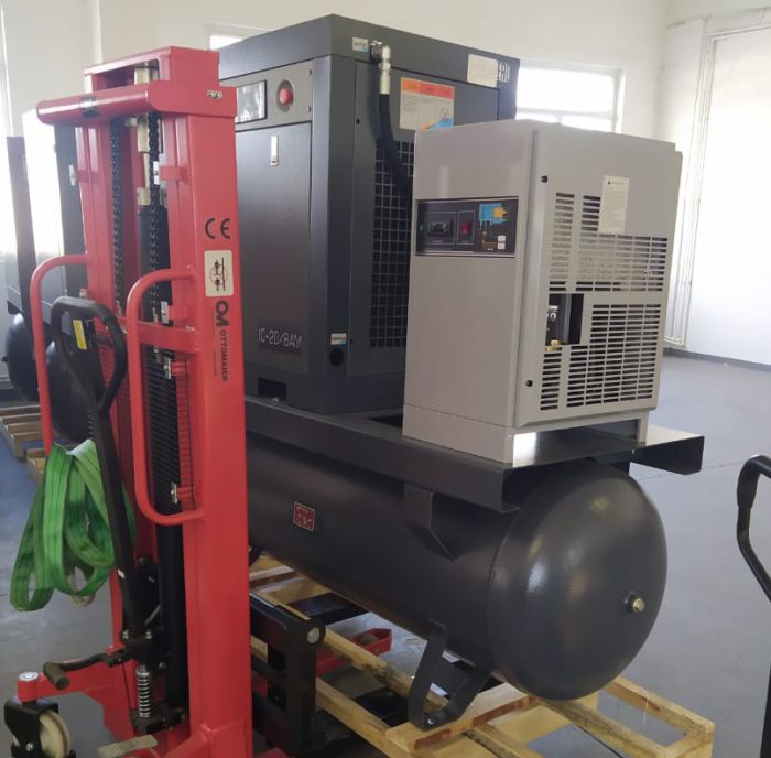 Винтовой компрессор IronMac IC 20/8 AM DF 500L, прямой привод, 8 бар, IP54, 500л, 2250л/мин