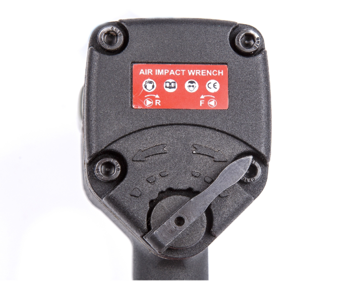 Пневмогайковерт ударный KraftWell KRW650IW, 1/2", легковой, 650 Нм